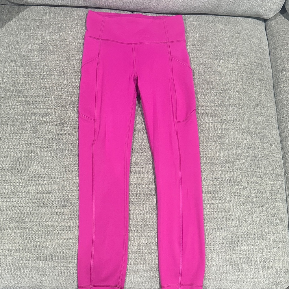 Lululemon fushia pink leggings with pockets